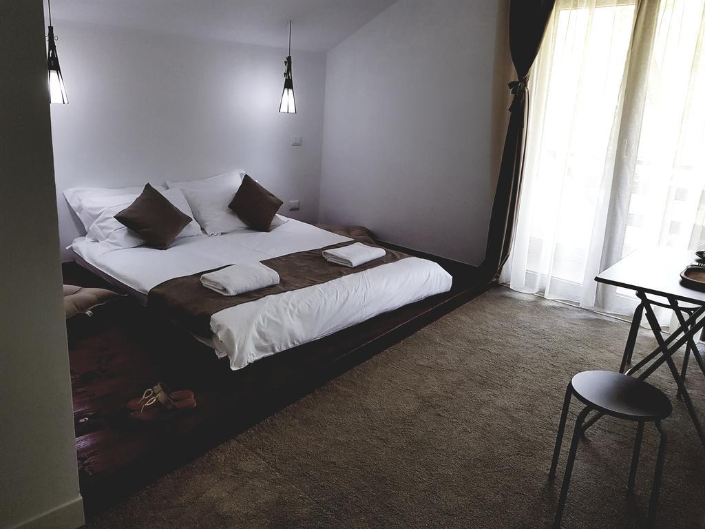 Heaven Guesthouse Corbeni Extérieur photo
