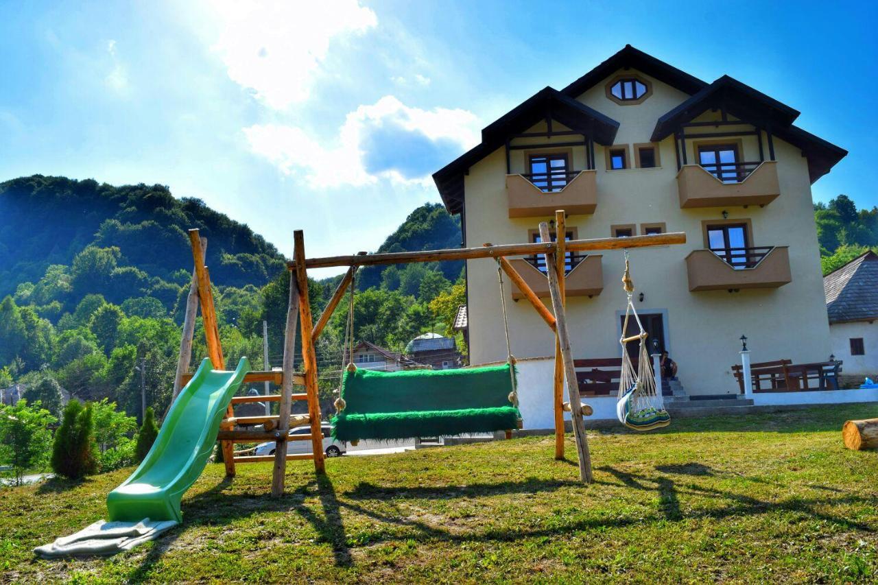 Heaven Guesthouse Corbeni Extérieur photo